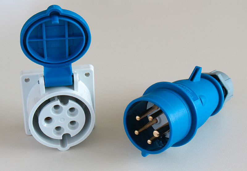 Industrial Plug & Socket 32A